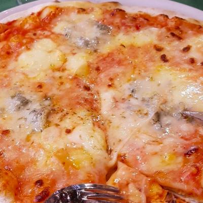 Pizza - Gorgonzola e Cipolle