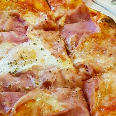 Pizza Bismark